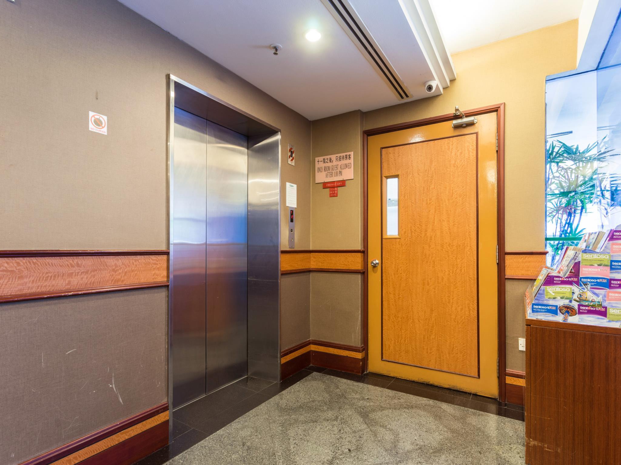 Hotel 81 Geylang Singapore Ngoại thất bức ảnh